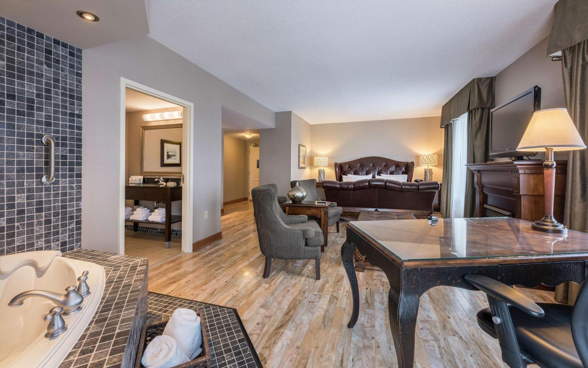 Hampton Inn & Suites By Hilton Монктон Экстерьер фото