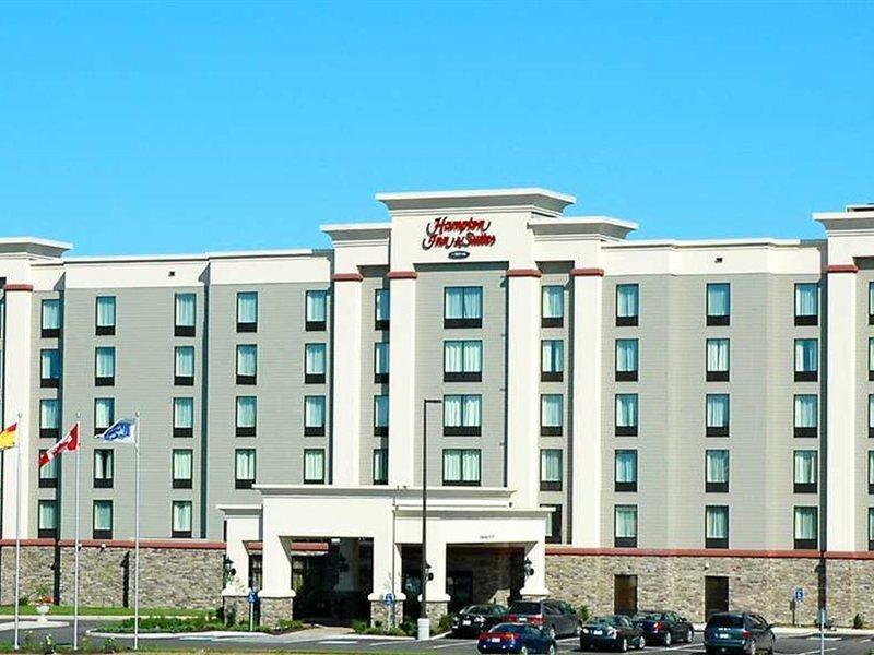 Hampton Inn & Suites By Hilton Монктон Экстерьер фото