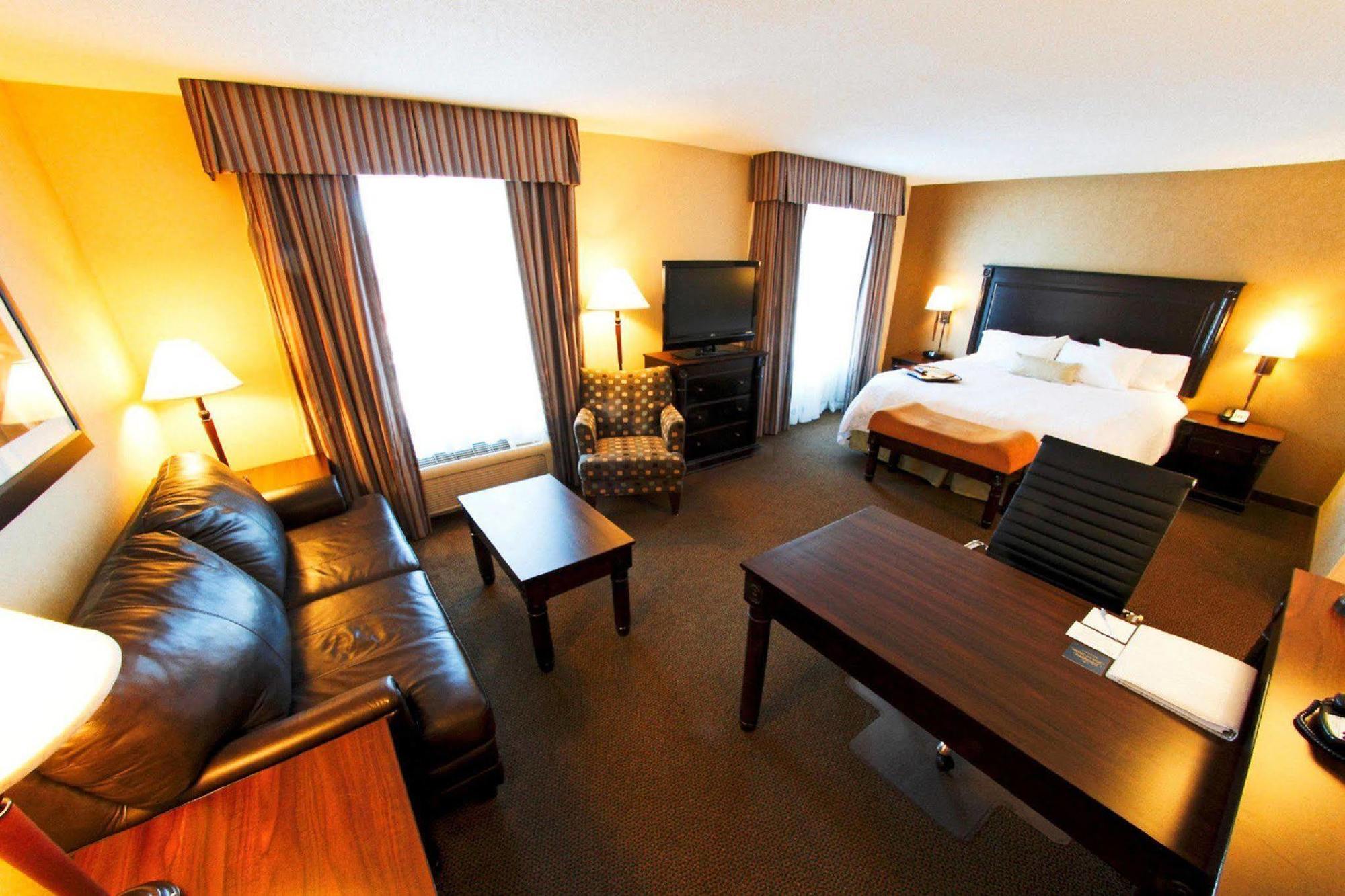 Hampton Inn & Suites By Hilton Монктон Номер фото